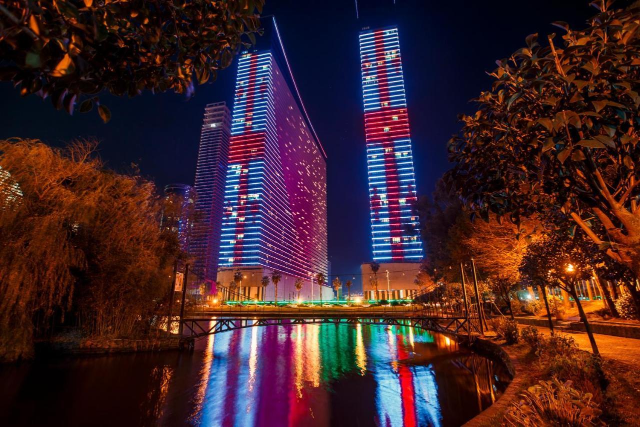Panorama Orbi City Center Suite Sea View Batum Dış mekan fotoğraf