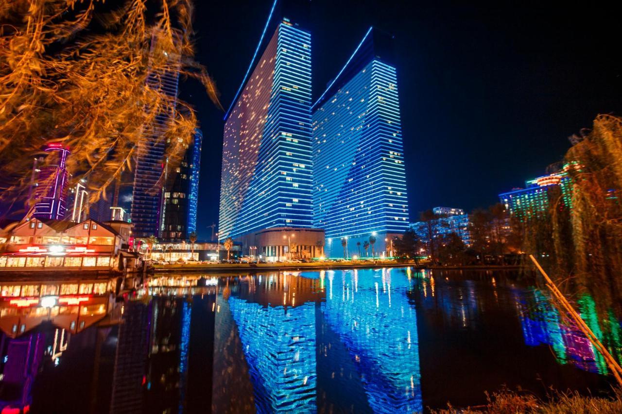 Panorama Orbi City Center Suite Sea View Batum Dış mekan fotoğraf