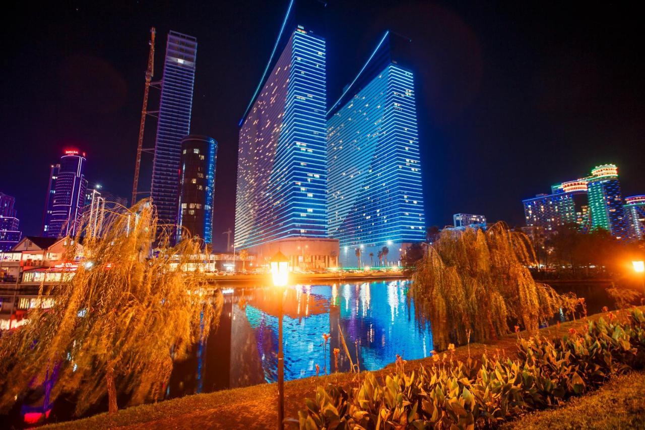 Panorama Orbi City Center Suite Sea View Batum Dış mekan fotoğraf